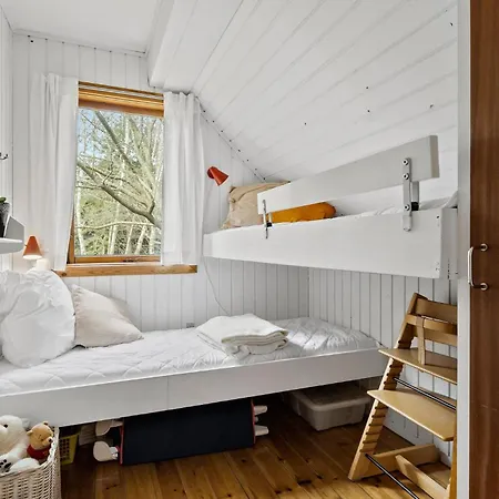 3 Bedroom Lovely In Sjaellands Odde Feriehus *
